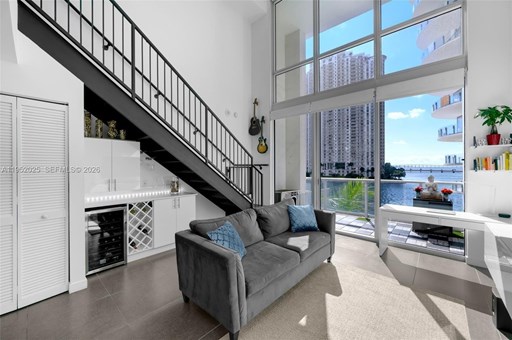 300 S Biscayne Blvd 300