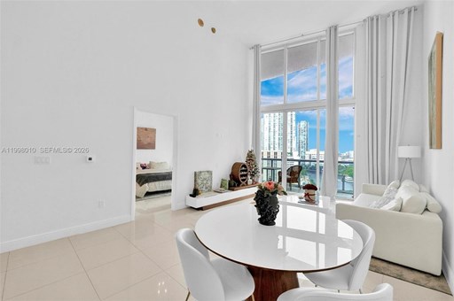 465 Brickell Ave #1406 400