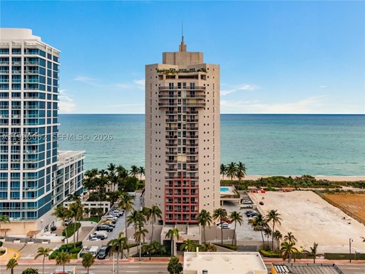 6767 Collins Ave #1704 6700