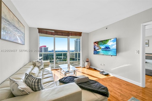 1830 S Ocean Dr #2709 1800