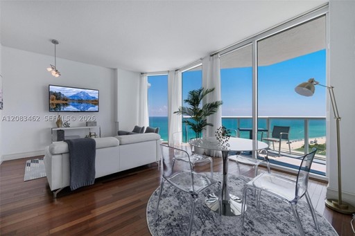 6515 Collins Ave #1405 6500