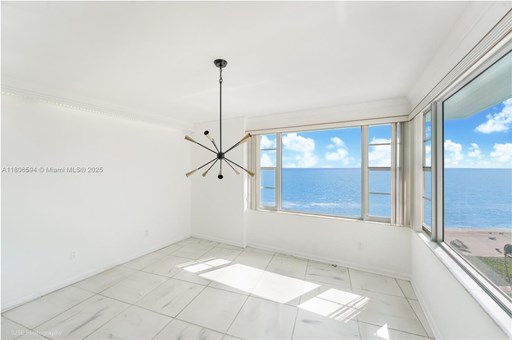 Collins Ave 5200