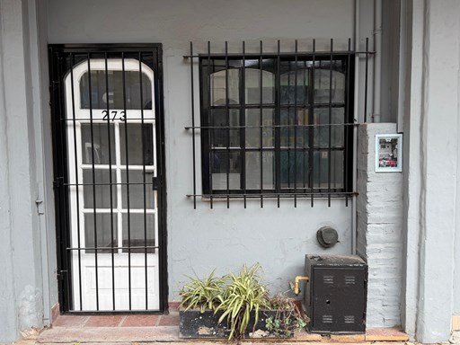 Av. Perón 200