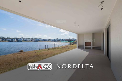 Casa al lago en Barrio Santa Ana - Villanueva 100