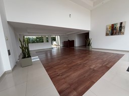 HALL DEL EDIFICIO