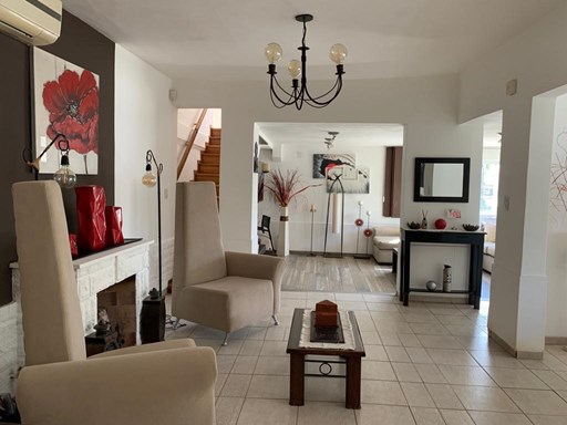 Carlos H Rodriguez 2100