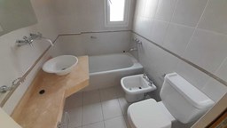 Baño de servicio