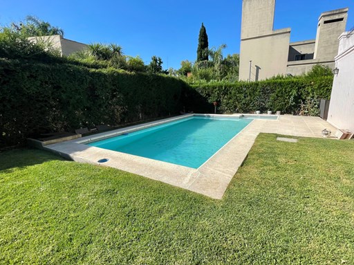 Almafuerte Y Gorriti 3900