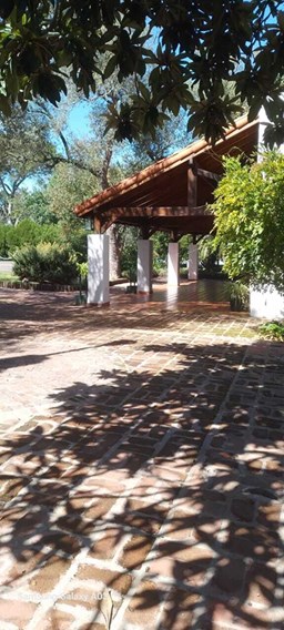 Larena CC