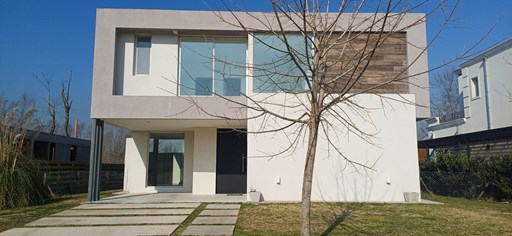 Puertos, Acacias