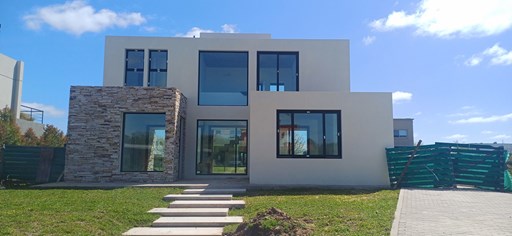 Acacias