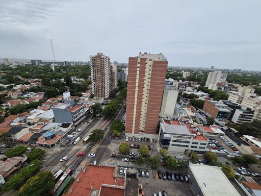 Av. Maipu 1700
