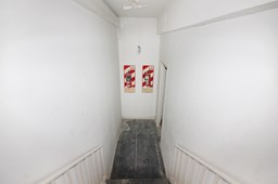 escalera subsuelo