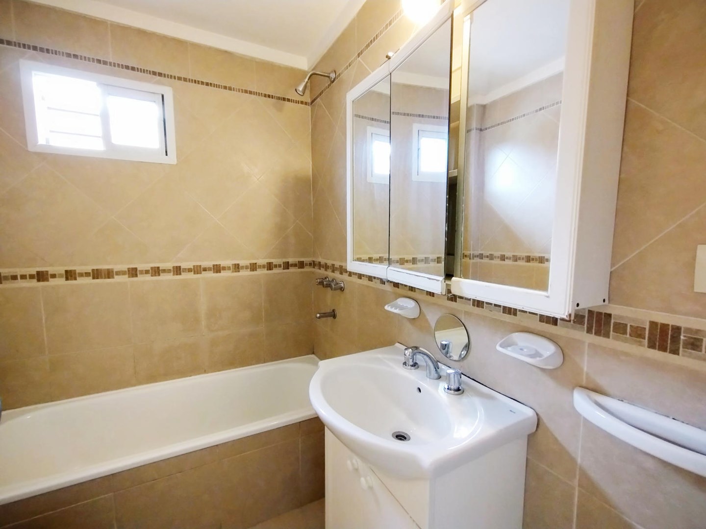 ALQ_Duplex_Munro