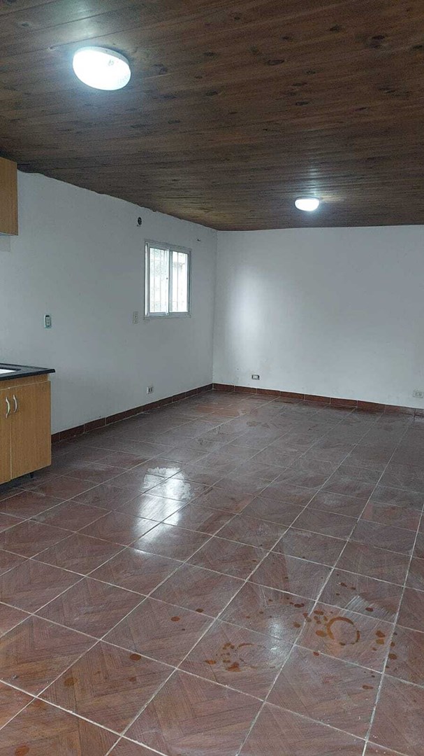 Capitán Bermúdez 800