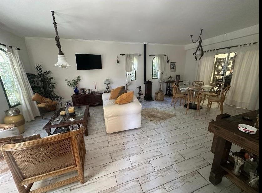 MAT. Venta Casa 5 Amb Barrio Los Naranjos Ing Maschwitz