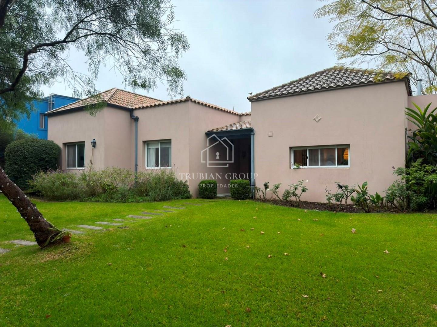 Boulevard de Todos los Santos. 5600