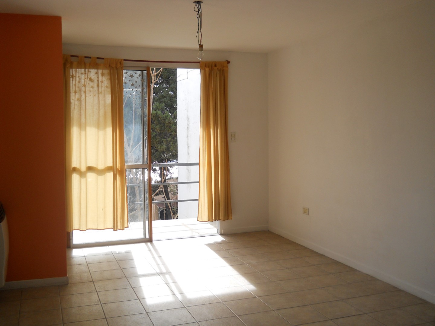 Calle 1 E/ 63 Y 64 1500