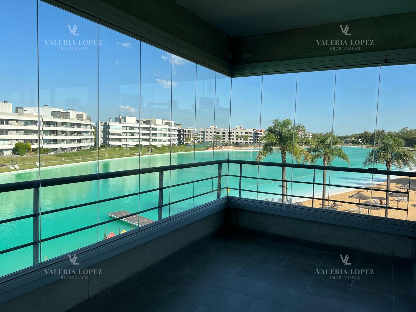 Lagoon Pilar Caamaño 0