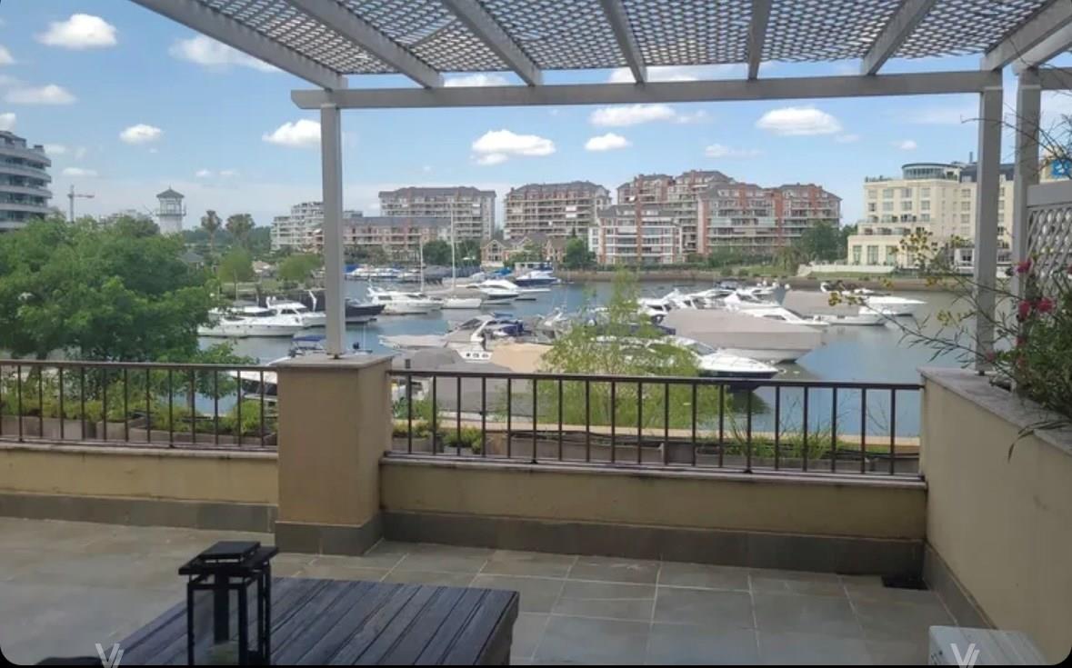 Terrazas de la Bahia II 300