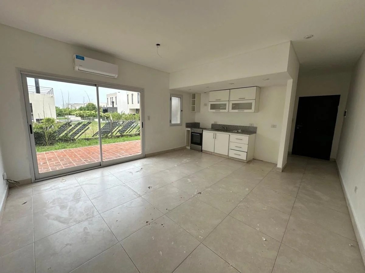 El Aljibe, Manzanares, Pilar