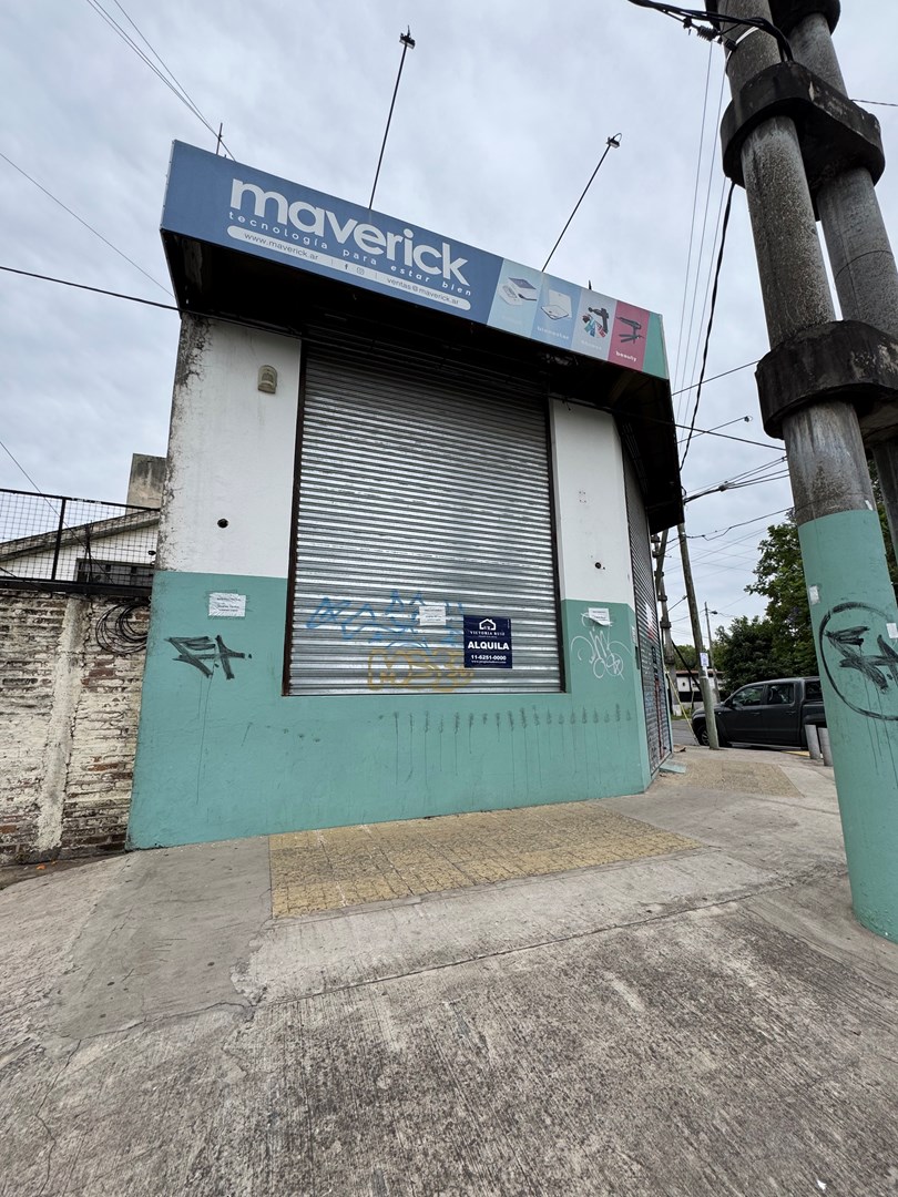 Pilar, sobre calle Uruguay al 800