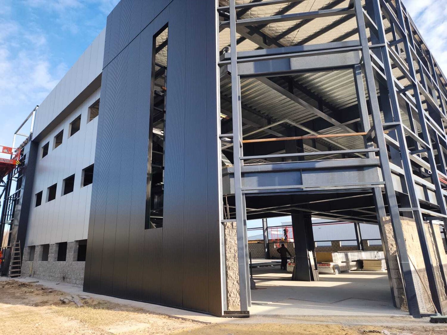 Zona Industrial sobre Chubut, a metros de Ruta 25