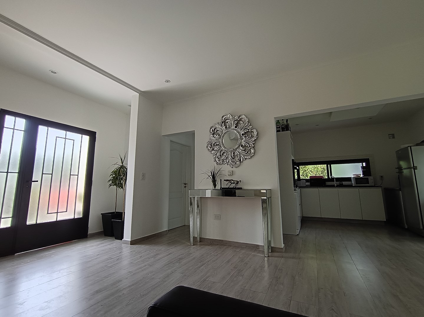 CASA EN VENTA ARAUCARIAS - PUERTOS DEL LAGO 3600