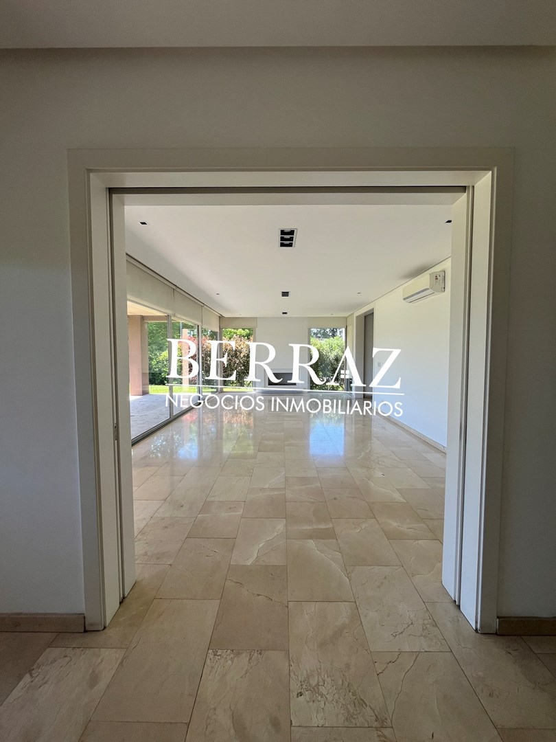 Casa Venta 6 ambientes en Ayres de Pilar lote de 1073 m2  - Ayres de Pilar - Tenemos todas las casas y lotes que buscas!
