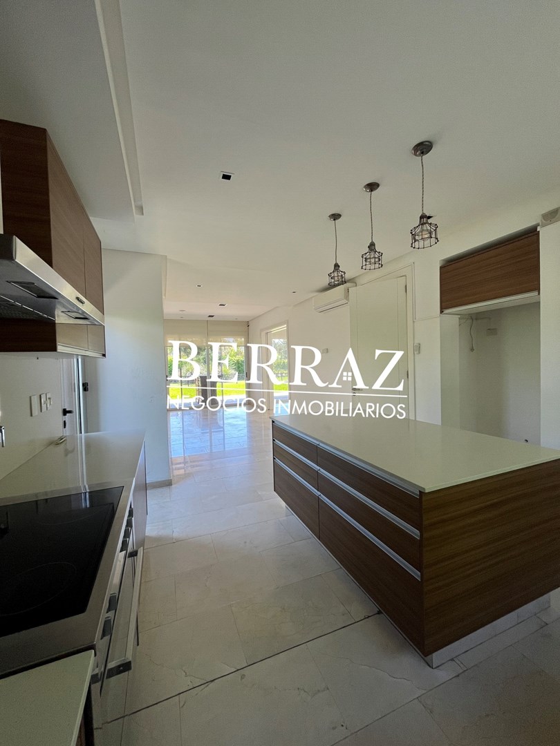 Casa Venta 6 ambientes en Ayres de Pilar lote de 1073 m2  - Ayres de Pilar - Tenemos todas las casas y lotes que buscas!