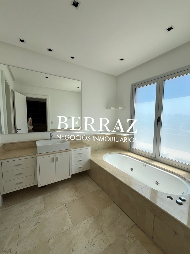 Casa Venta 6 ambientes en Ayres de Pilar lote de 1073 m2  - Ayres de Pilar - Tenemos todas las casas y lotes que buscas!