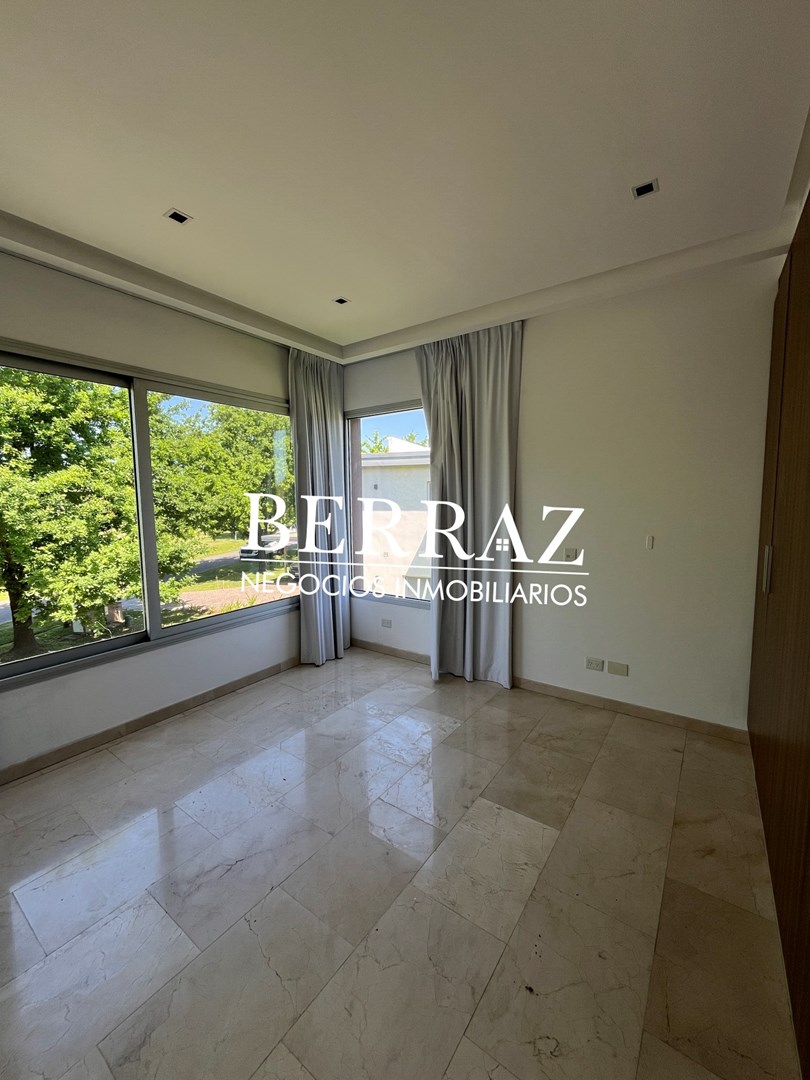 Casa Venta 6 ambientes en Ayres de Pilar lote de 1073 m2  - Ayres de Pilar - Tenemos todas las casas y lotes que buscas!