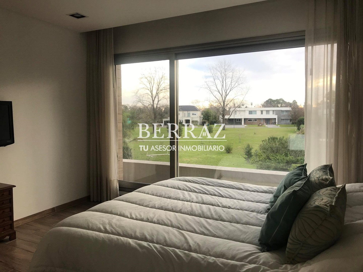 Casa venta 5 ambientes en Ayres De Pilar lote de 905,92 m2