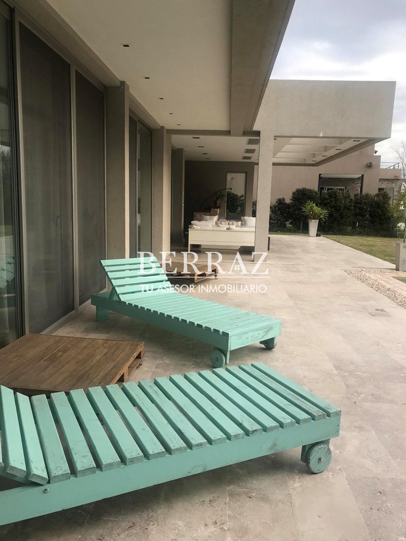 Casa venta 5 ambientes en Ayres De Pilar lote de 905,92 m2