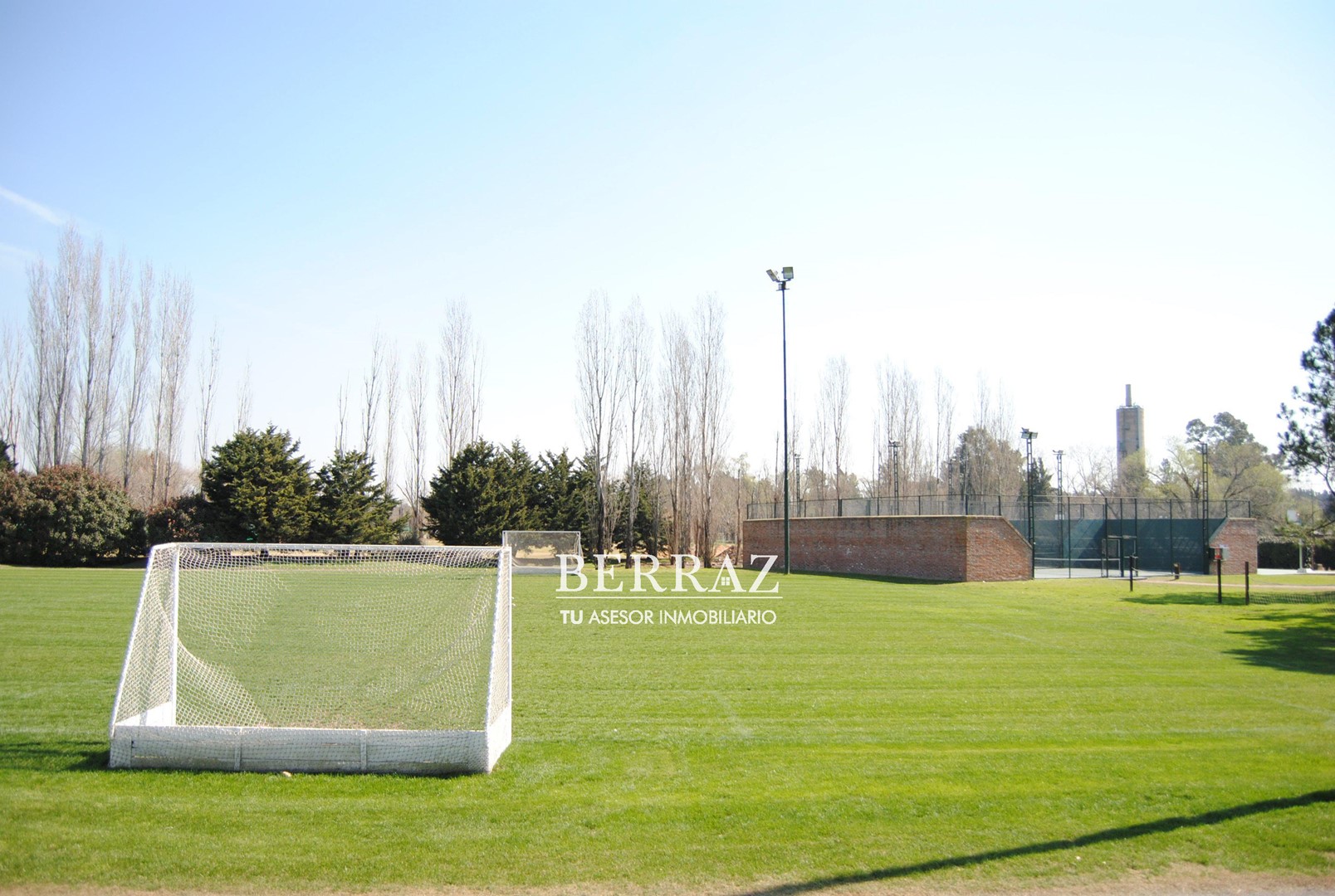 Casa venta 5 ambientes en Ayres De Pilar lote de 905,92 m2