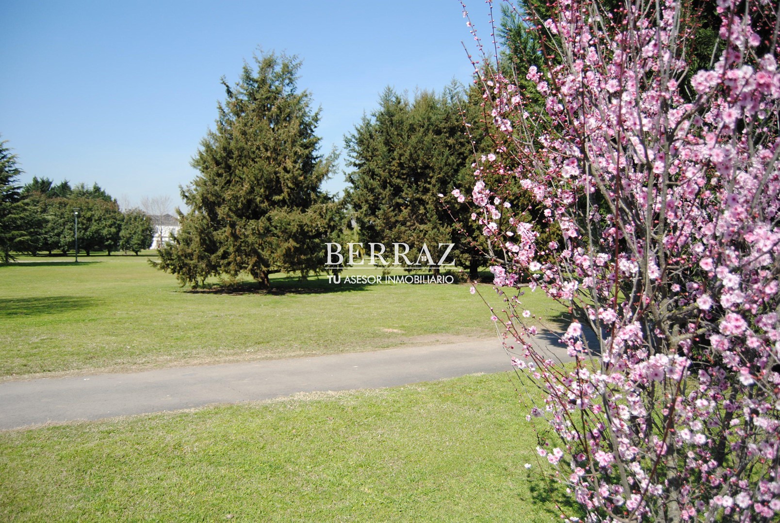 Casa venta 5 ambientes en Ayres De Pilar lote de 905,92 m2