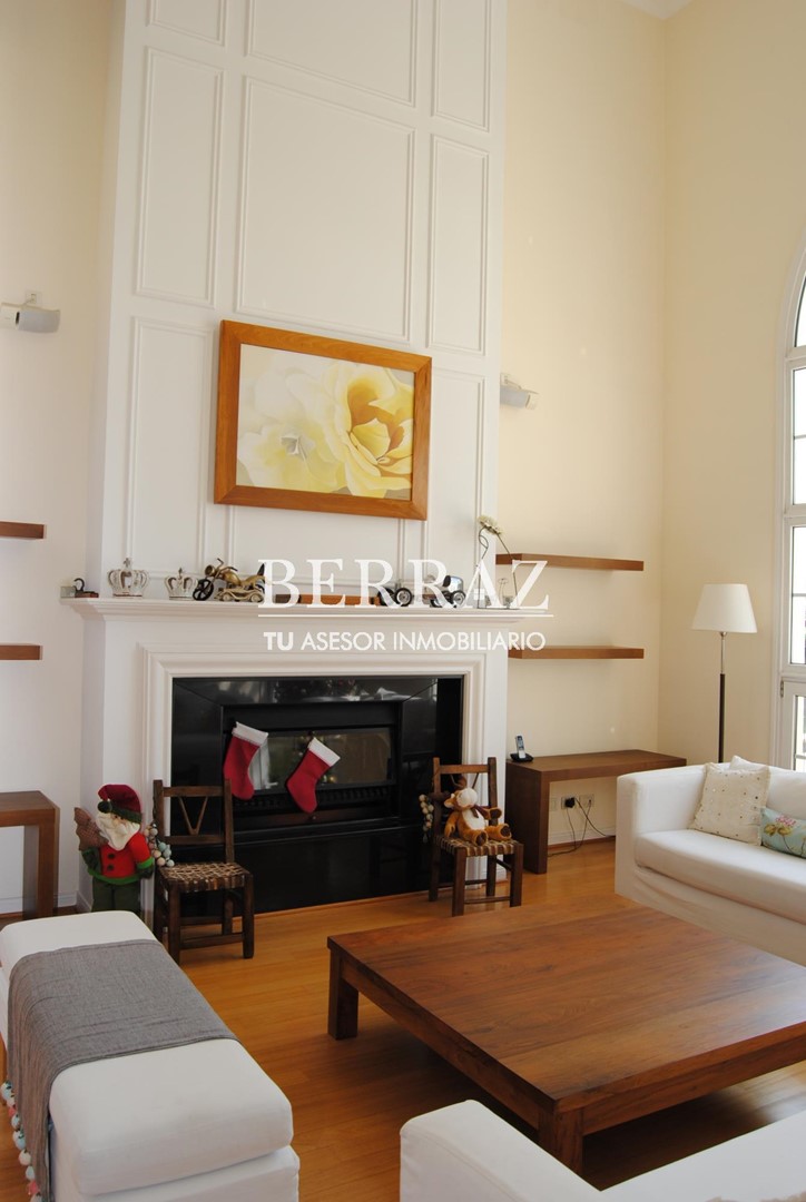 Casa venta 5 ambientes en La Lomada de Pilar lote de 1250 m2