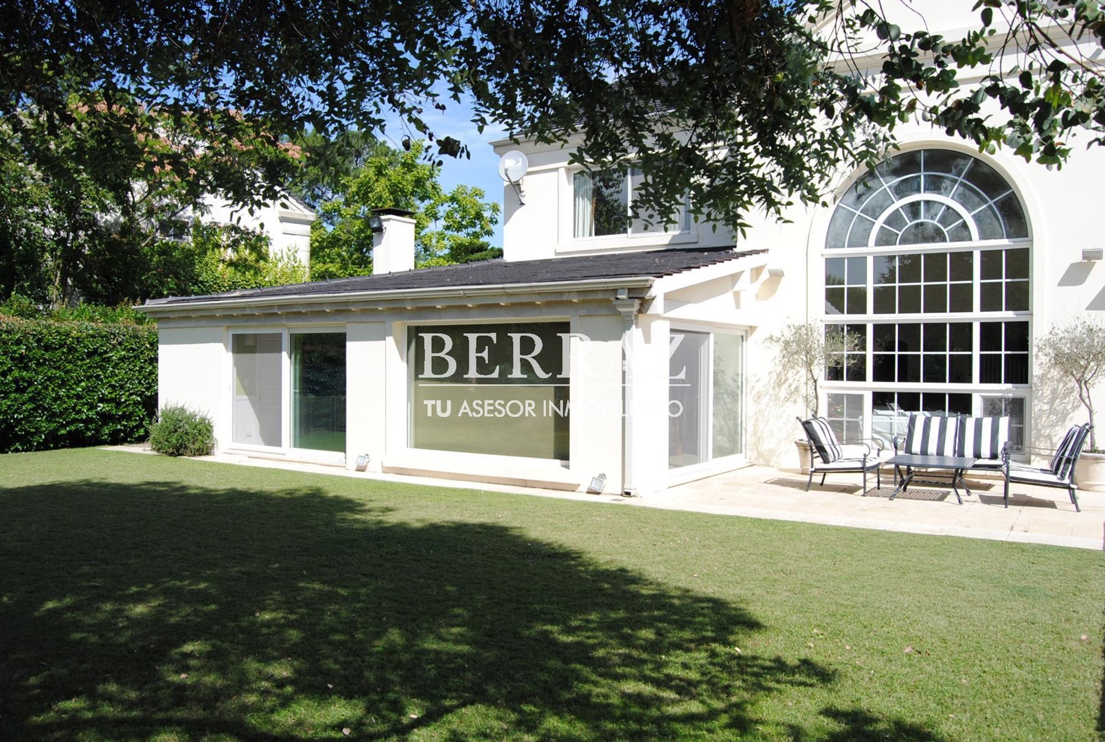 Casa venta 5 ambientes en La Lomada de Pilar lote de 1250 m2