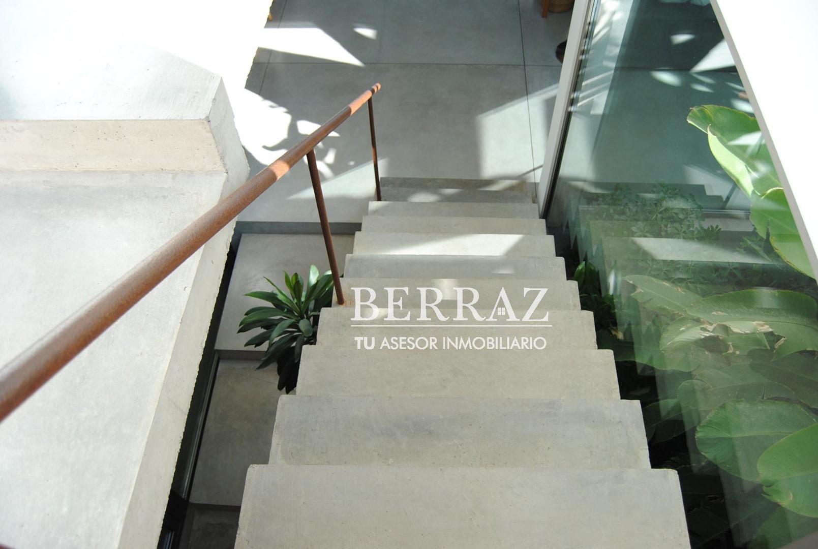 Casa venta al lago en Puertos Muelles Escobar lote de 982,28 m2 