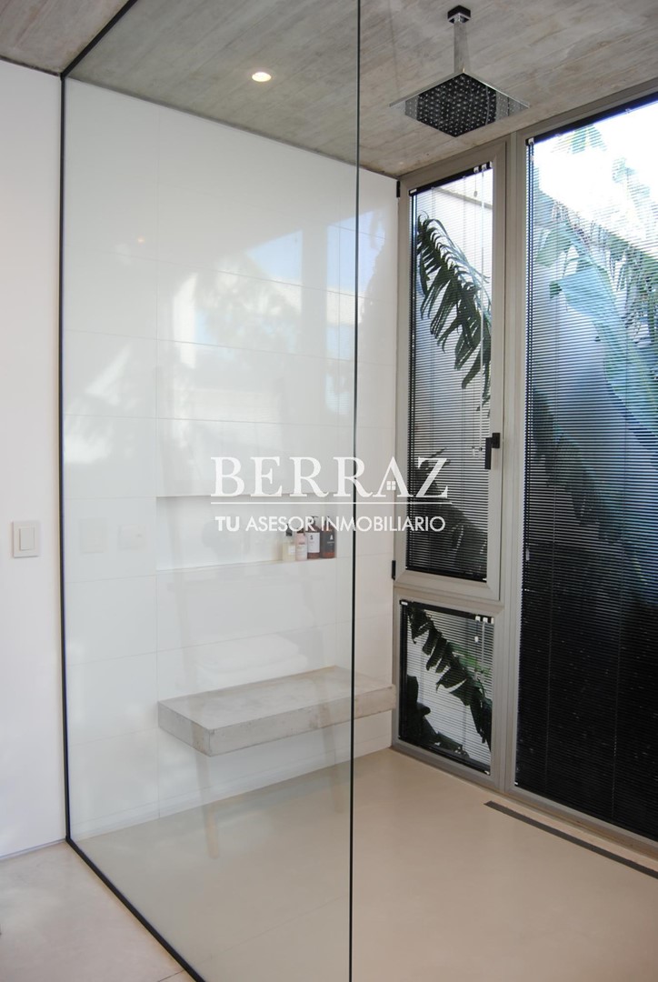 Casa venta al lago en Puertos Muelles Escobar lote de 982,28 m2 