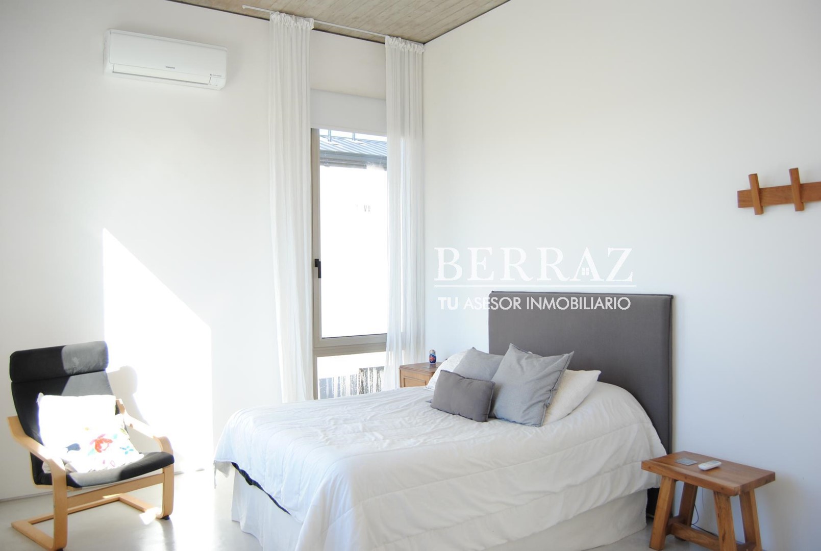 Casa venta al lago en Puertos Muelles Escobar lote de 982,28 m2 