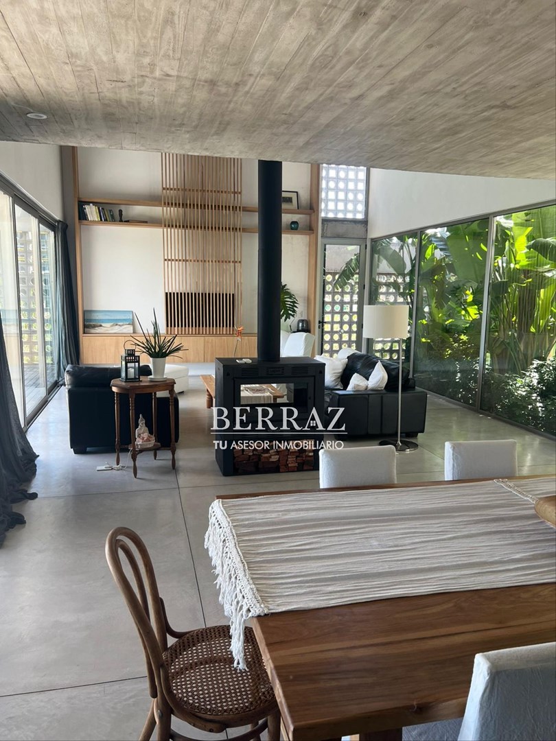 Casa venta al lago en Puertos Muelles Escobar lote de 982,28 m2 