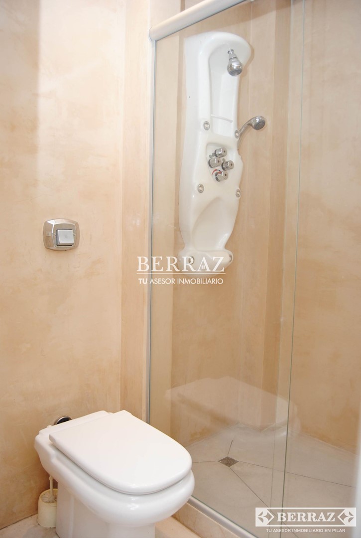 Casa venta 5 ambientes en Ayres De Pilar lote de 1023 m2