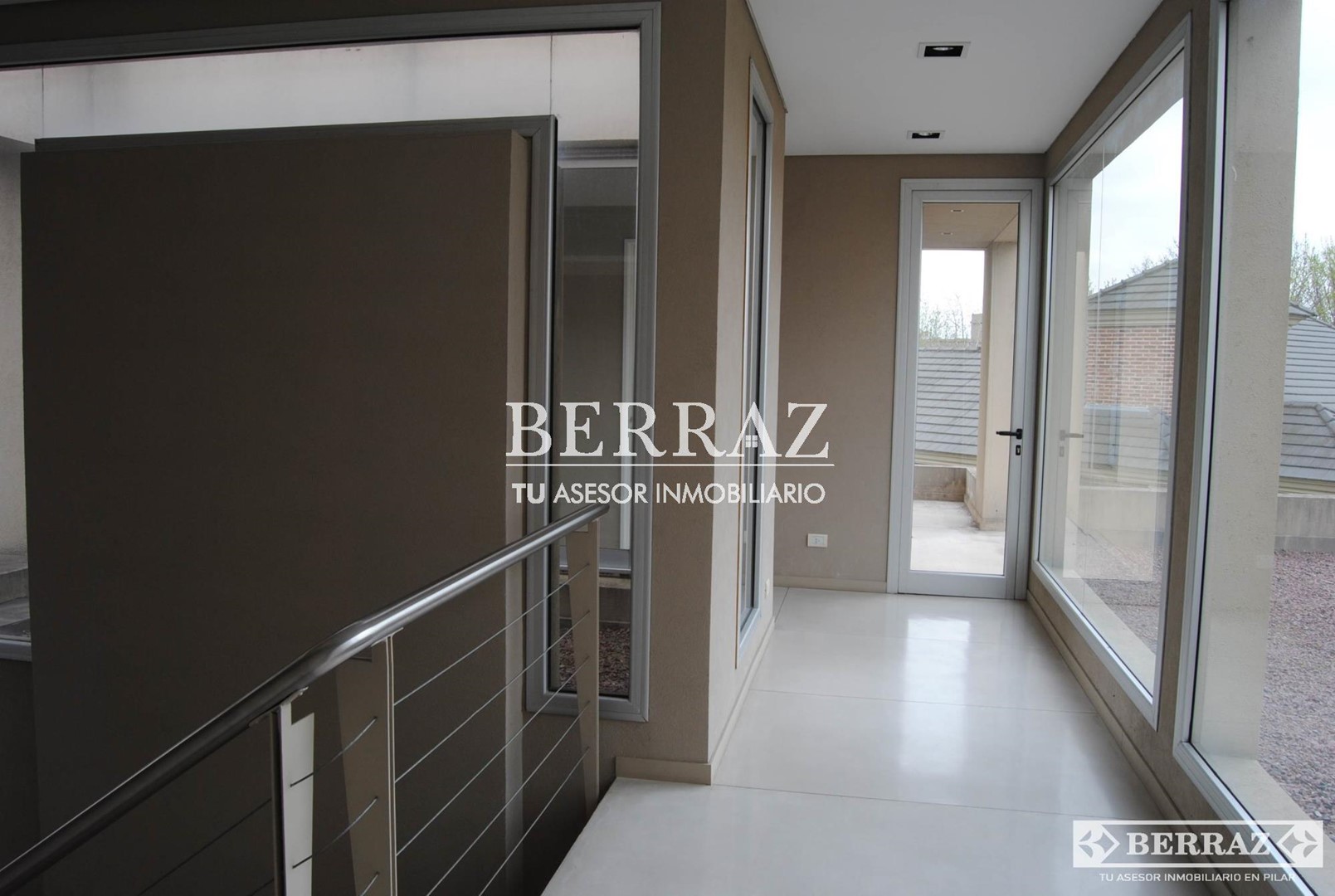 Casa venta 5 ambientes en Ayres De Pilar lote de 1023 m2