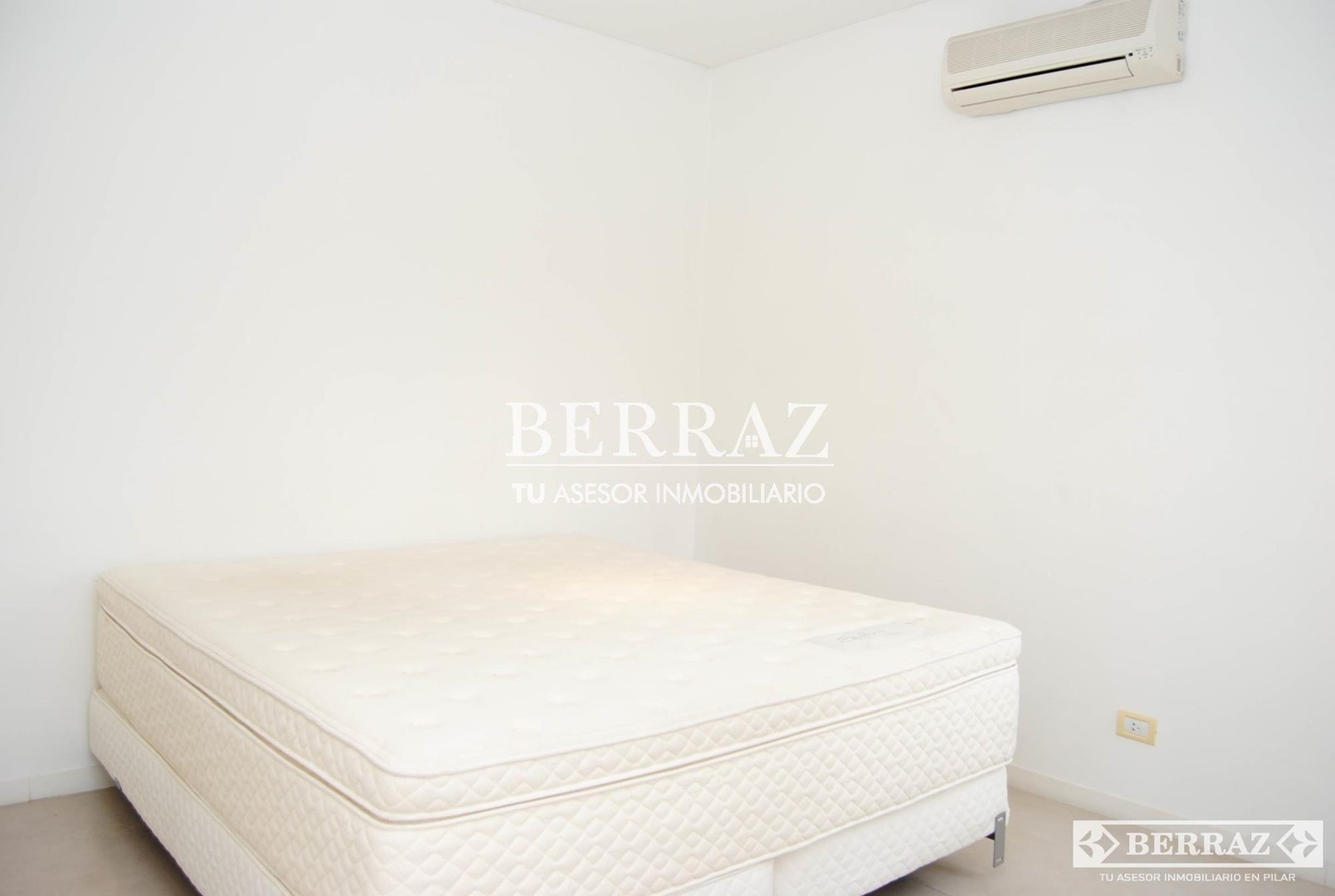 Casa venta 5 ambientes en Ayres De Pilar lote de 1023 m2