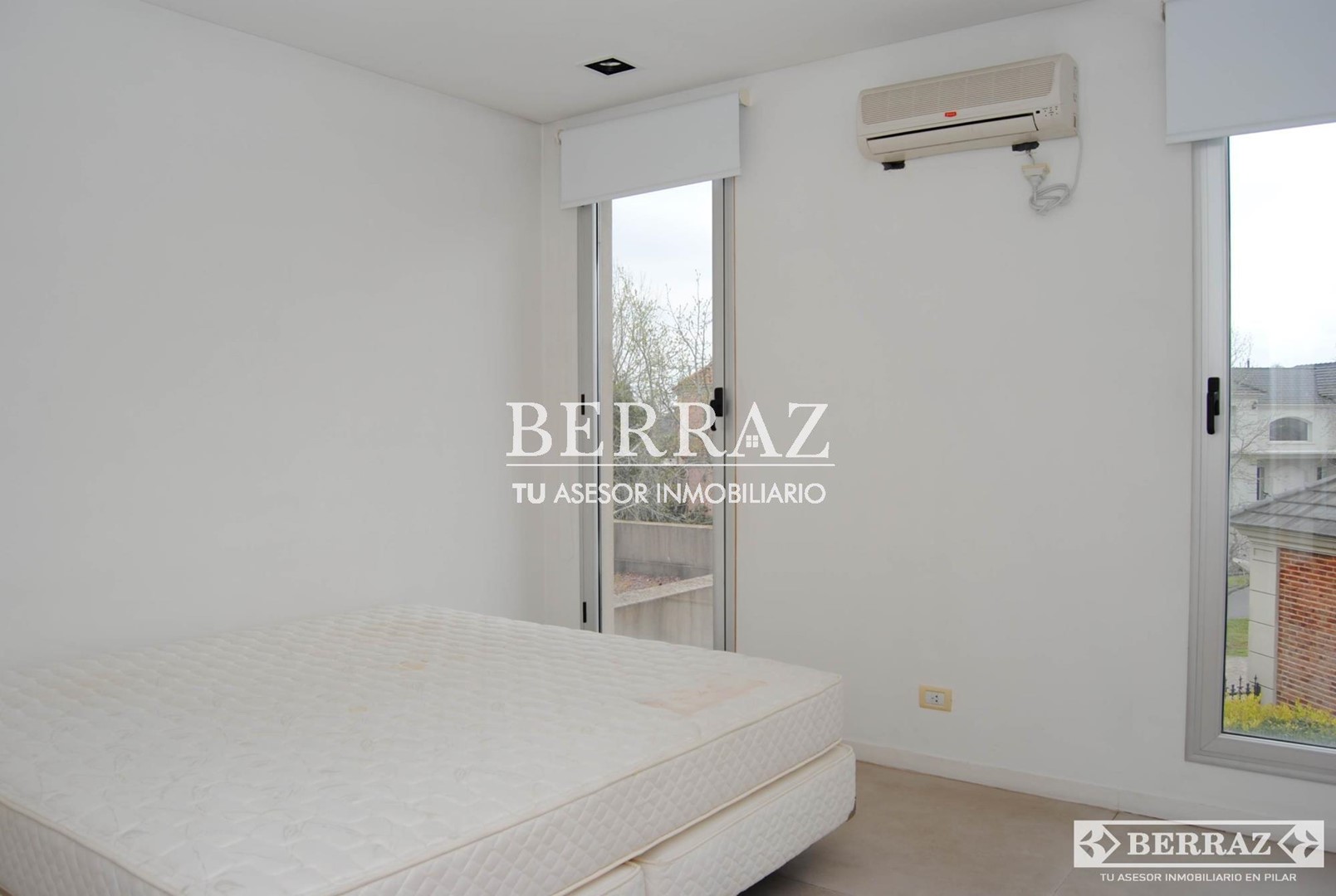 Casa venta 5 ambientes en Ayres De Pilar lote de 1023 m2