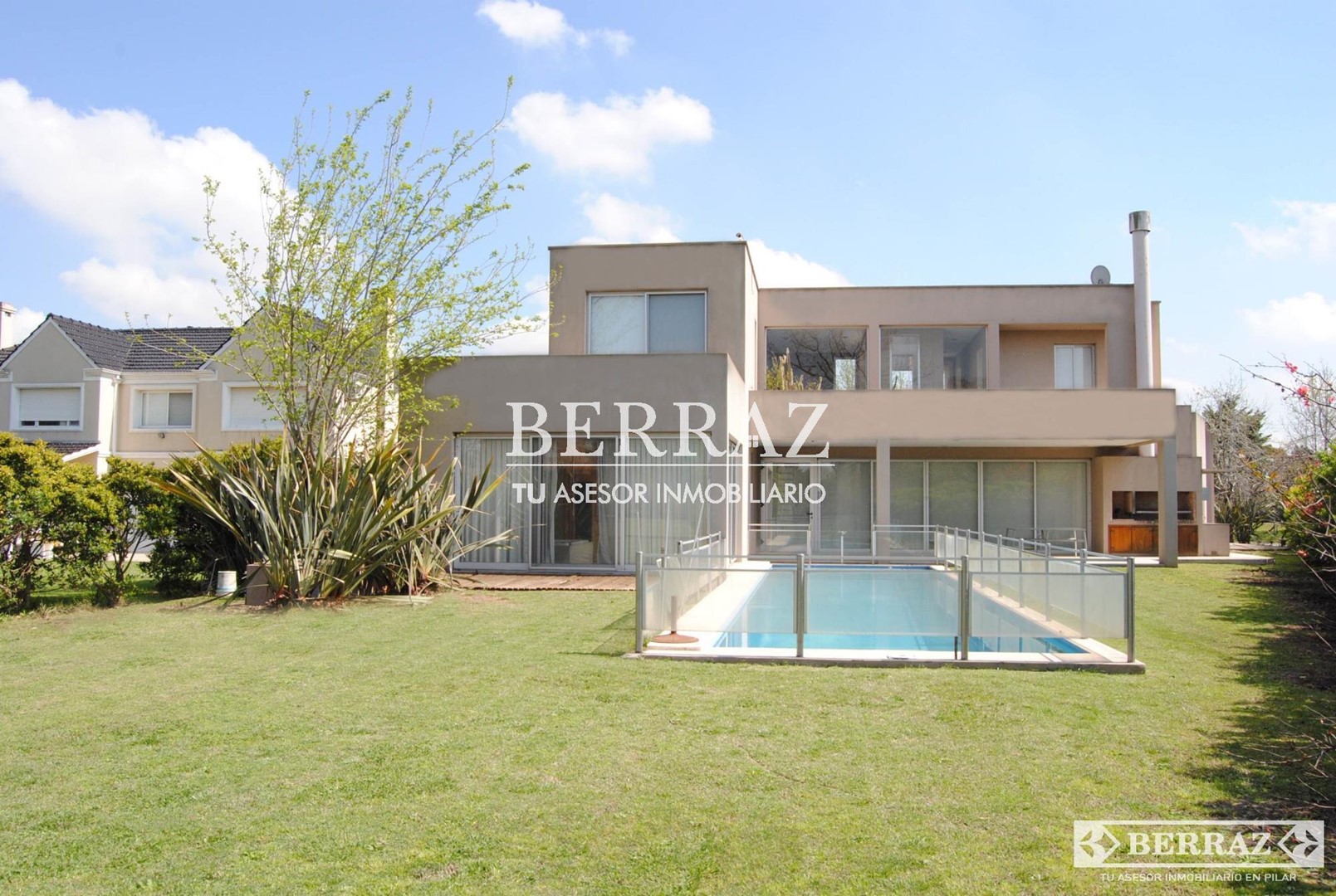 Casa venta 5 ambientes en Ayres De Pilar lote de 1023 m2