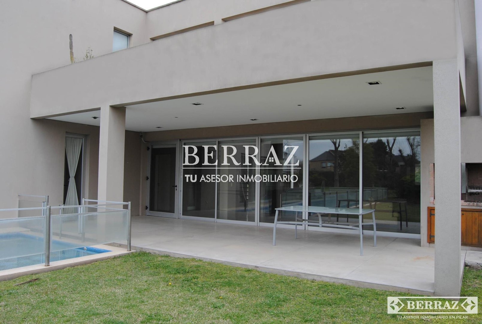Casa venta 5 ambientes en Ayres De Pilar lote de 1023 m2