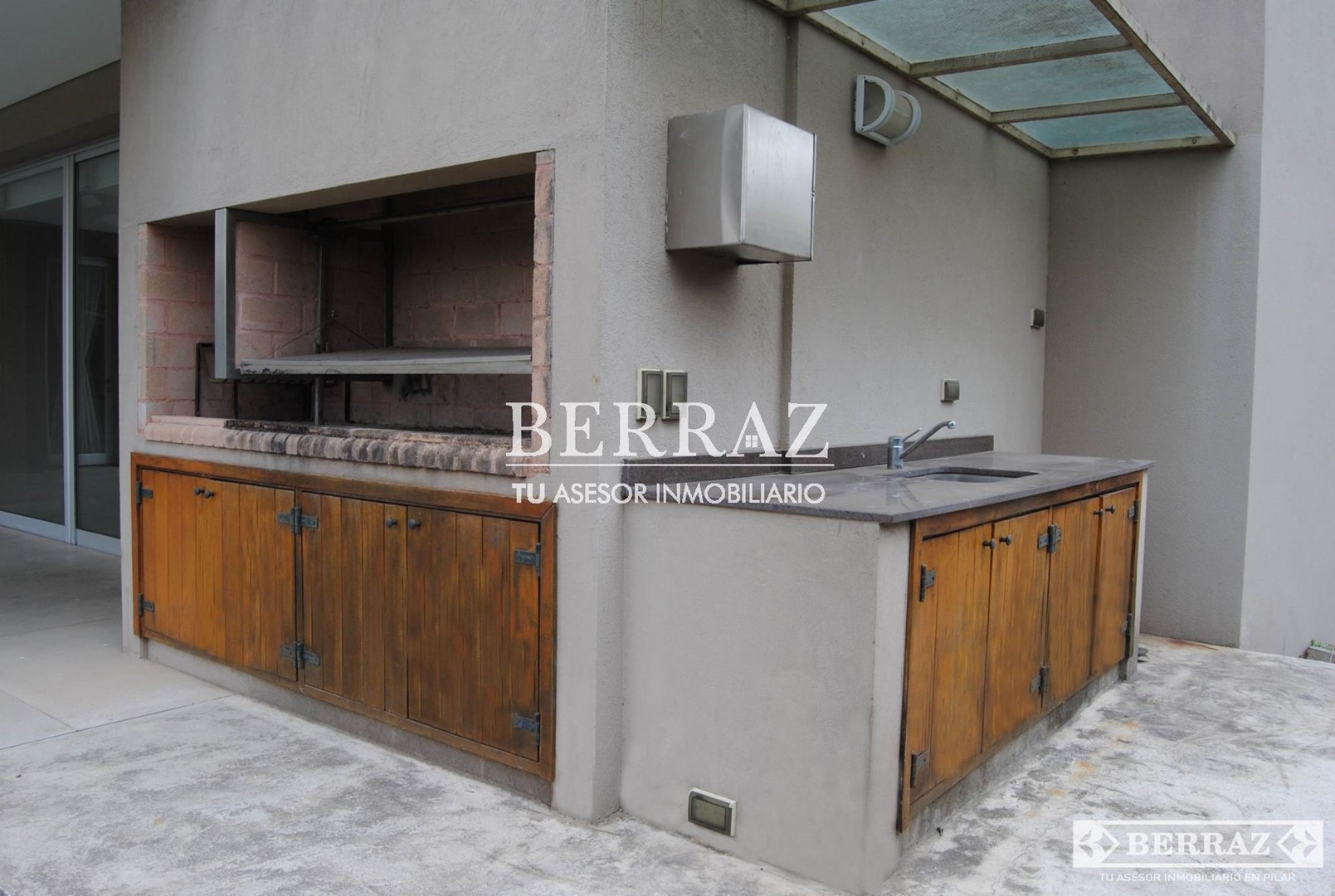 Casa venta 5 ambientes en Ayres De Pilar lote de 1023 m2