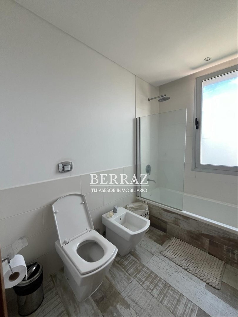 Casa venta 8 ambientes de estilo racionalista moderna en Ayres Plaza Pilar lote de 630 m2